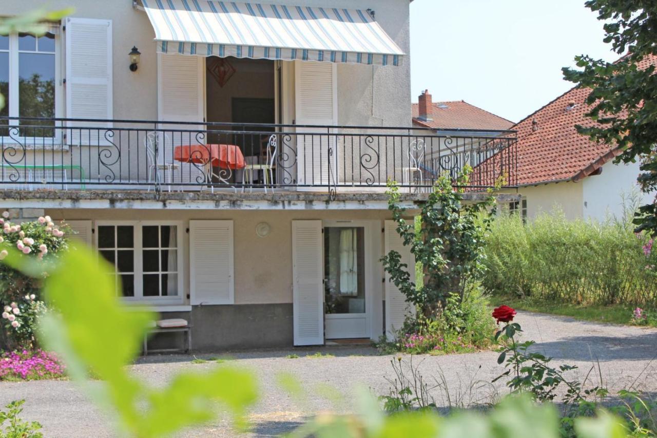 Bed and Breakfast Les Vieux Fourneaux Nantiat Esterno foto
